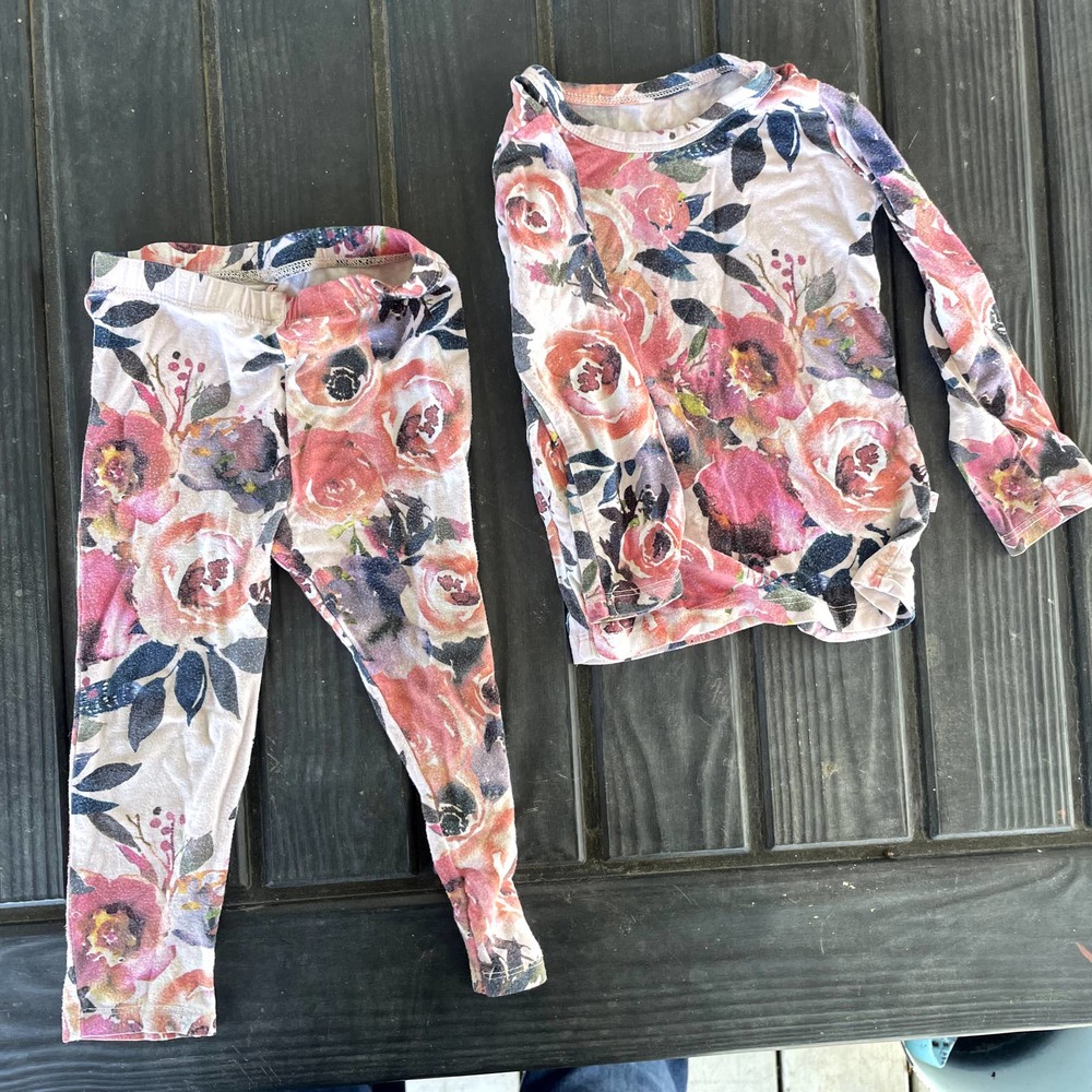 Posh Peanut Dusk Rose long sleeve 2 Piece Pj set size 12-18